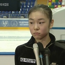 김연아 언짢은 표정 황당 짠한