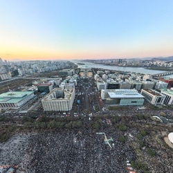 여의도 드론샷 윤석열 탄핵 집회 시민들